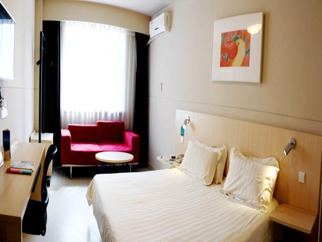 Jinjiang Inn Changchun Hongqi Street Exterior photo